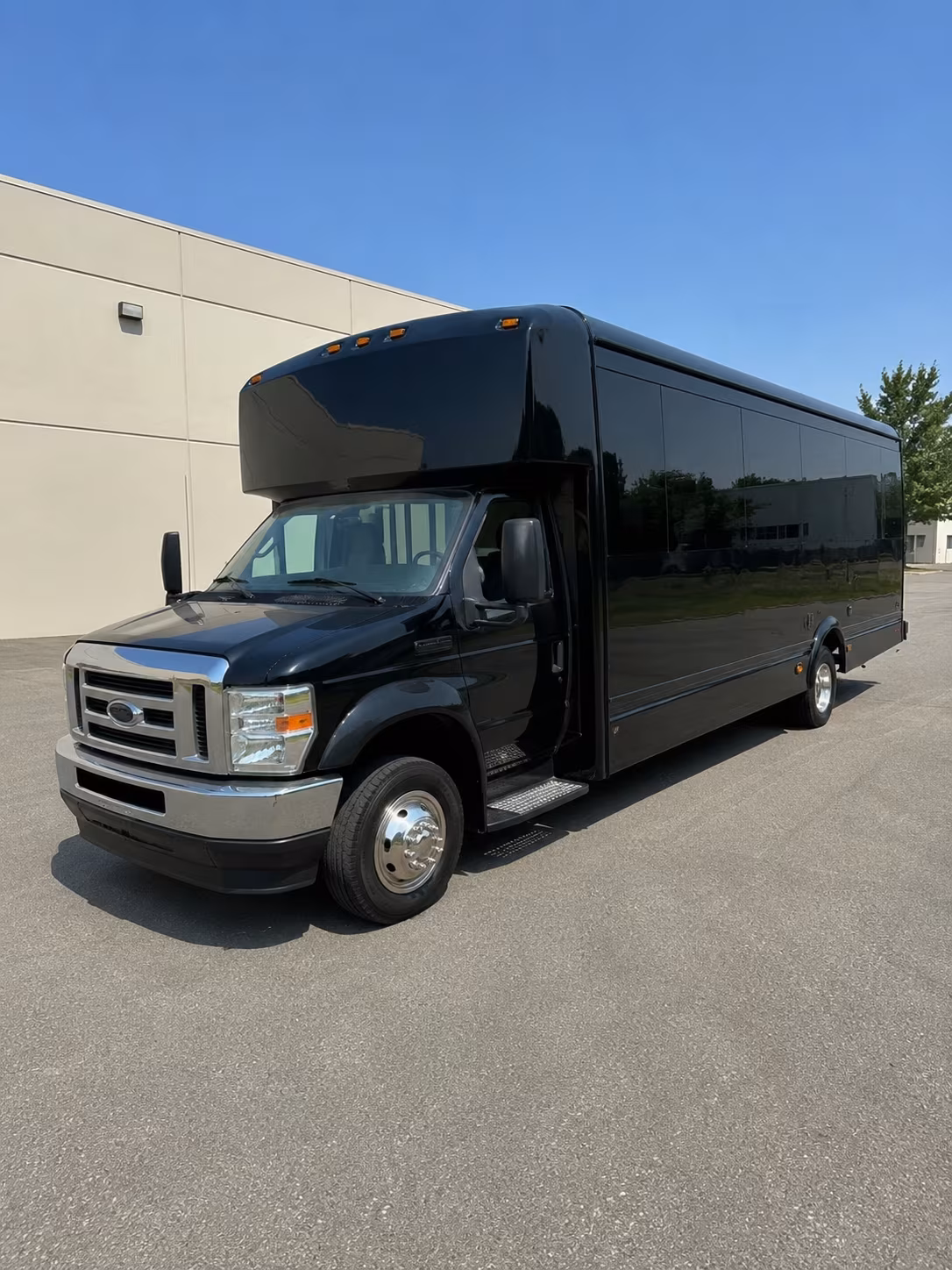 Elizabeth Winery Tour & Pub Crawl Transportation